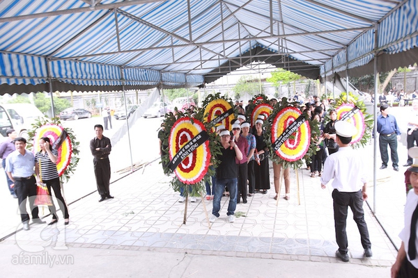 Đám tang NSND Trịnh Thịnh có đông đủ người trong nghề tiễn đưa 36