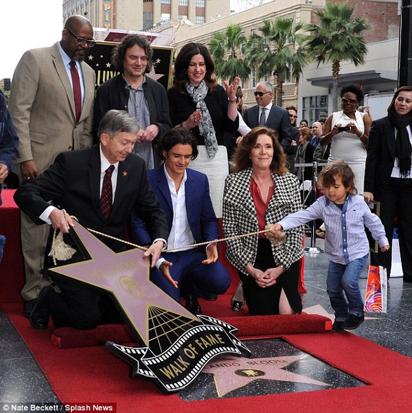 Bé Flynn để tóc lãng tử như Orlando Bloom 5 Bé Flynn để tóc lãng tử như Orlando Bloom 5