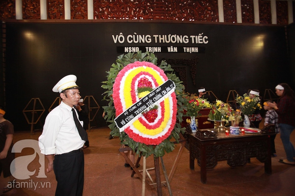 Đám tang NSND Trịnh Thịnh có đông đủ người trong nghề tiễn đưa 14