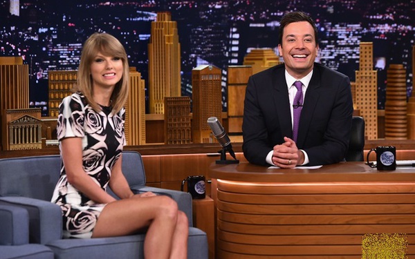 Cao hơn 1m80 Taylor Swift vẫn đi sandal cao l&ecirc;nh kh&ecirc;nh 2