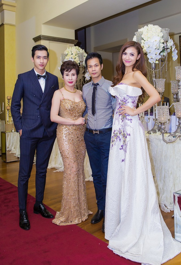 Hồng Quế thân thiết bên Á quân Next Top Model 6