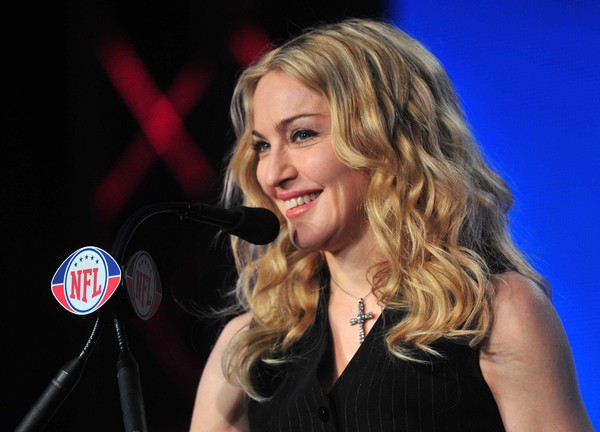 Madonna tức điên vì fan hút thuốc lá 2