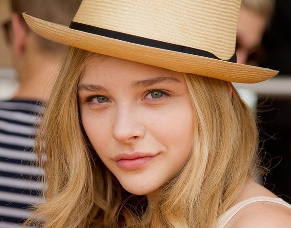 10 diễn vi&ecirc;n nh&iacute; đ&aacute;ng được tr&ocirc;ng đợi nhất Hollywood 2