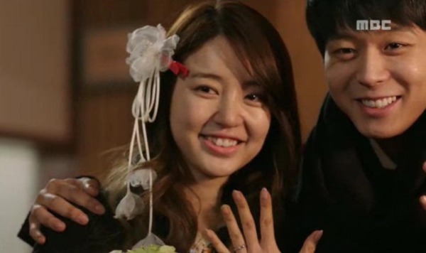 Park Yoochun, Yoon Eun Hye làm đám cưới 12