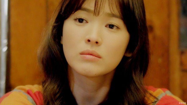 Song Hye Kyo đẹp như nữ thần tr&ecirc;n nền tuyết trắng 8