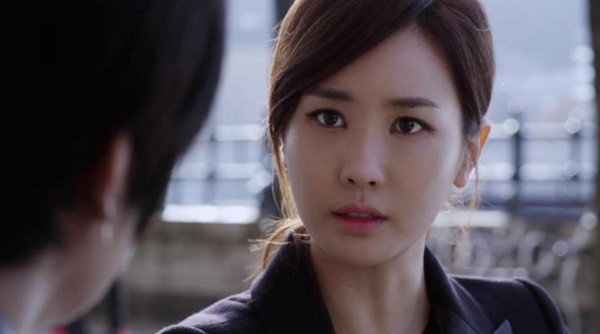 Lee Da Hae cực dẻo dai trong "Iris 2" 2