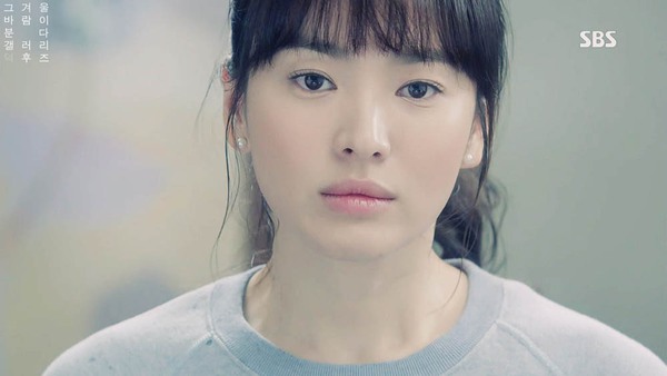 Vẻ đẹp không tì vết của Song Hye Kyo trong "Gió đông" 11