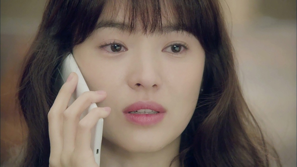 Vẻ đẹp không tì vết của Song Hye Kyo trong 