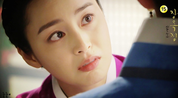 Kim Tae Hee rung động với Yoo Ah In 6