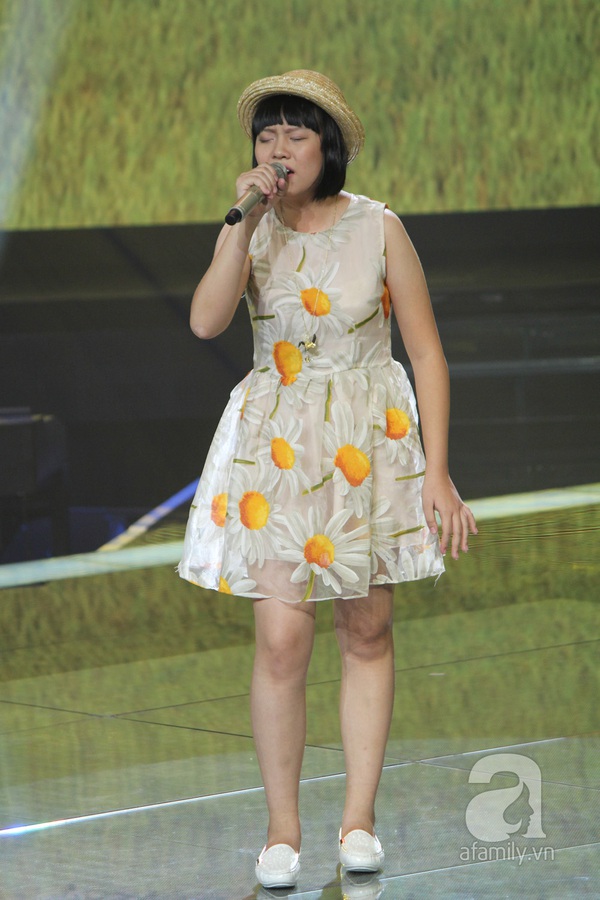 The Voice Kids liveshow 3: Linh Lan, Song Vũ, Văn Phong được đi tiếp 10