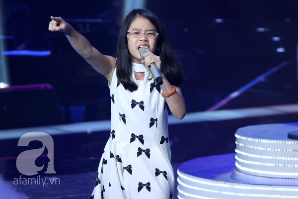 Liveshow 3: Thí sinh The Voice Kids khóc nức nở khi hát về cha 7