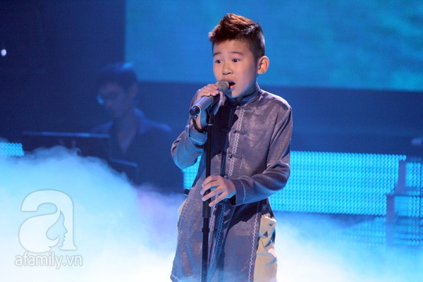 The Voice Kids: Quang Anh cực chất với màn diễn quá chuyên nghiệp 8