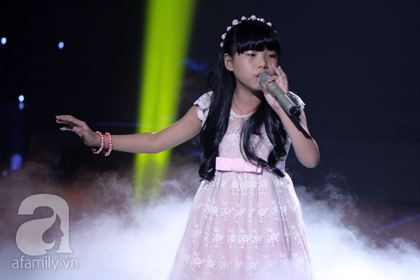 The Voice Kids: Quang Anh cực chất với màn diễn quá chuyên nghiệp 24