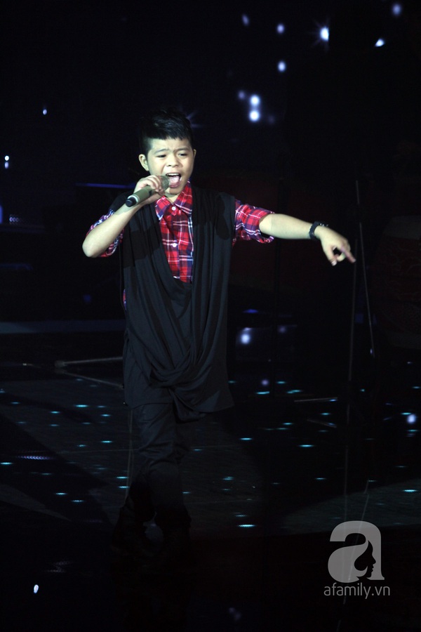 The Voice Kids: Quang Anh cực chất với màn diễn quá chuyên nghiệp 6