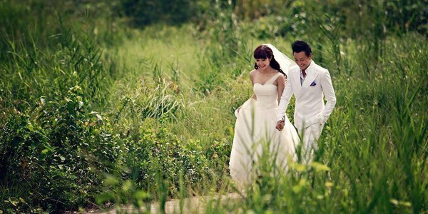 Minh Hằng - Lương Mạnh Hải tung ảnh cưới đẹp như mơ 1