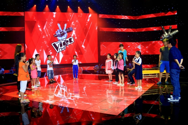 Sắp lộ diện Qu&aacute;n qu&acirc;n The Voice Kids m&ugrave;a đầu ti&ecirc;n 5