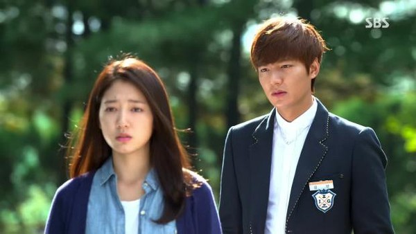 Park Shin Hye bị bạn bè khinh rẻ 3