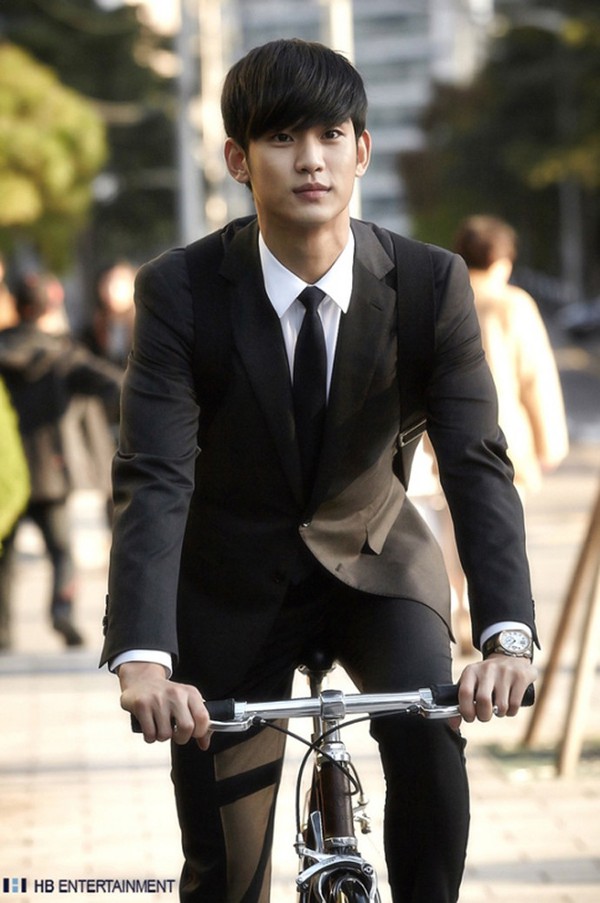 Kim Soo Hyun bảnh bao trong tạo hình "giáo sư 400 tuổi" 3