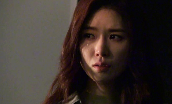 Bất ngờ với khả năng khóc của Hoa hậu Hàn Lee Bo Young 3