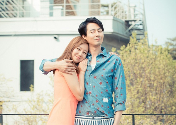 Jo In Sung, Gong Hyo Jin ôm nhau tình tứ 1