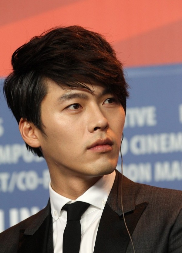 Hyun Bin sẽ lựa chọn thế nào giữa những cuộc gọi bất tận? 1