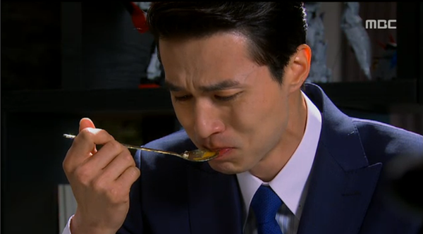 Lee Dong Wook khóc nức nở khi ăn cơm Lee Da Hae nấu 4
