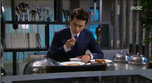Lee Dong Wook khóc nức nở khi ăn cơm Lee Da Hae nấu 2