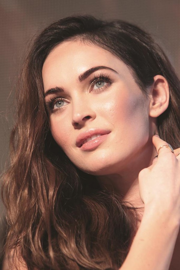 Megan Fox đẹp rạng ngời ở sân bóng chày 9