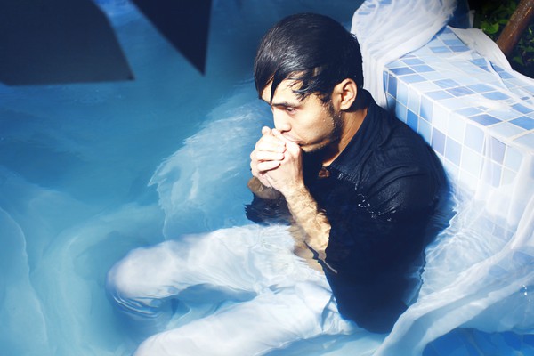 Bạn gái lo lắng cho bệnh tình của Ưng Hoàng Phúc 5