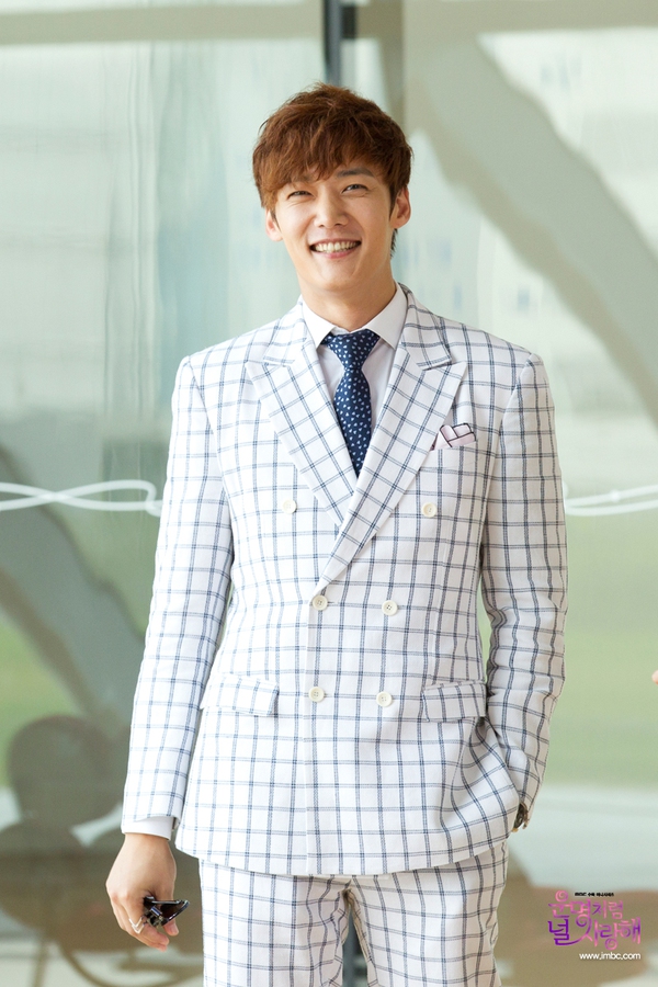 Choi Jin Hyuk - 