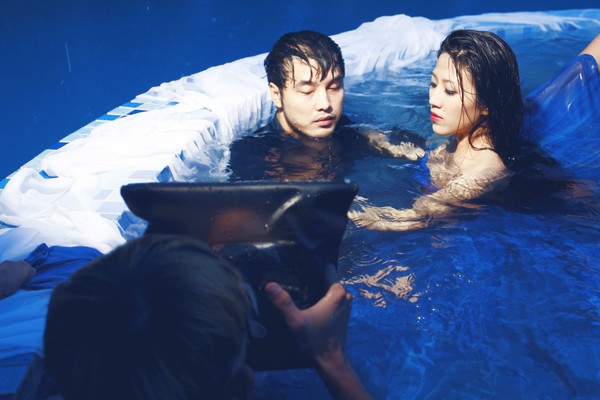 Bạn gái lo lắng cho bệnh tình của Ưng Hoàng Phúc 10