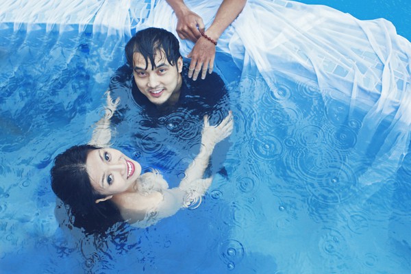 Bạn gái lo lắng cho bệnh tình của Ưng Hoàng Phúc 12