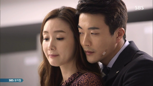 Se Young (Choi Ji Woo) mắc bệnh hiểm nghèo vẫn tham công tiếc việc 1