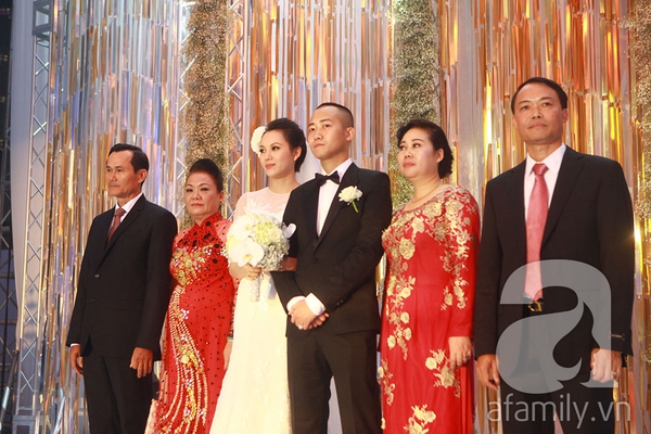 Toàn cảnh đám cưới tiền tỷ của Ngọc Thạch và đại gia Hà Nội  41