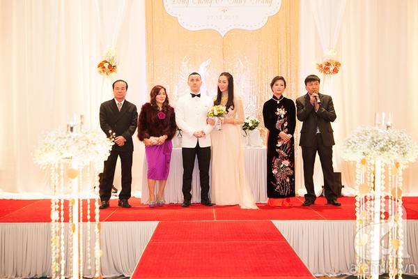 Á hậu Việt Nam 2010 xinh đẹp bên chú rể cực chất trong đám cưới 29