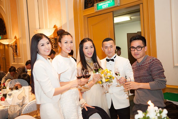 Á hậu Việt Nam 2010 xinh đẹp bên chú rể cực chất trong đám cưới 34