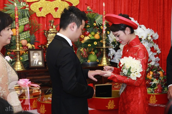 Trà My Idol và đại gia Sài Gòn rước dâu với dàn siêu xe 14