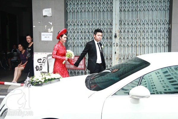 Trà My Idol và đại gia Sài Gòn rước dâu với dàn siêu xe 16