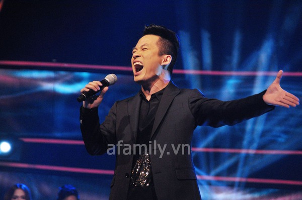 Vietnam Idol: Hương Giang gây 