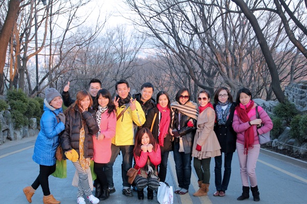 Cặp chị em họ Hương Tràm, Đinh Hương cùng du lịch Hàn Quốc 10