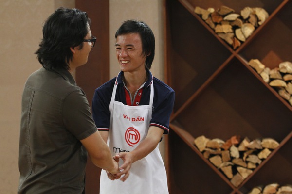 Vua đầu bếp Việt: Thí sinh nấu ăn cho 200 người 15