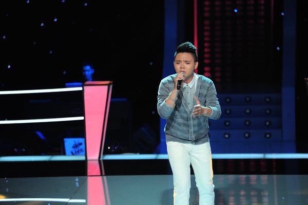 The Voice Đo ván 2: Hồng Nhung bật khóc khi phải loại cô bé 