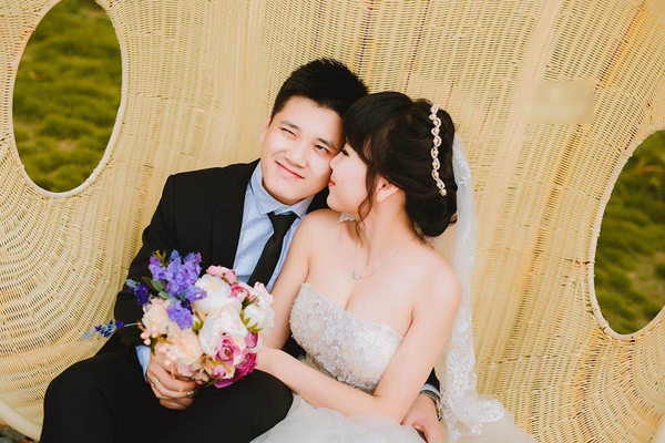Chuyện t&igrave;nh đẹp như phim v&agrave; chuyện c&ocirc; d&acirc;u bật kh&oacute;c khi nh&agrave; chồng giục cưới 15