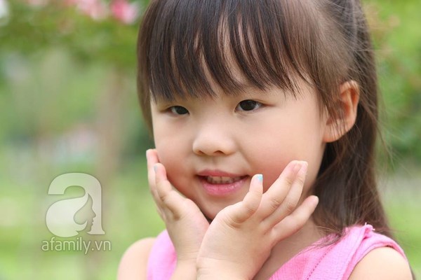 Gặp gỡ “nữ phiên dịch” 4 tuổi lai Hàn – Việt siêu đáng yêu khiến cộng đồng mạng chao đảo 1