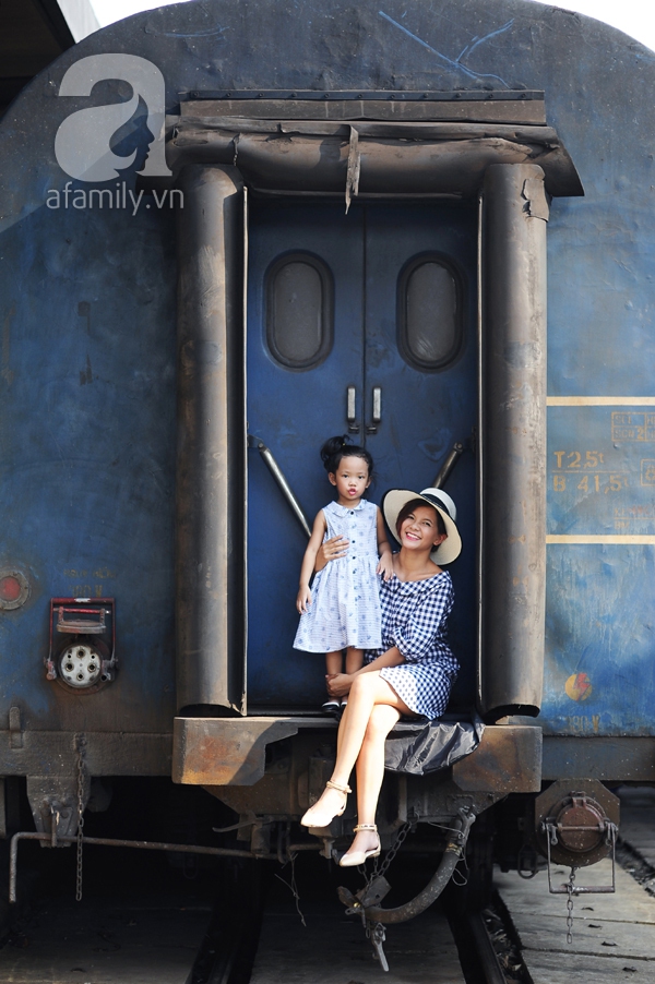 Bộ ảnh mẹ v&agrave; con g&aacute;i