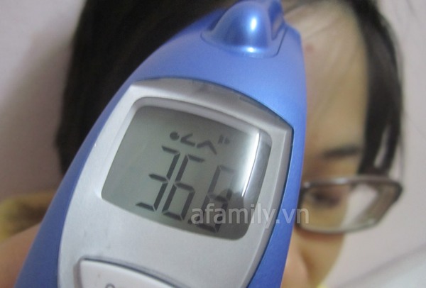 Nhiệt kế đo tr&aacute;n Microlife đo được cả nhiệt độ cơ thể v&agrave; vật thể 12