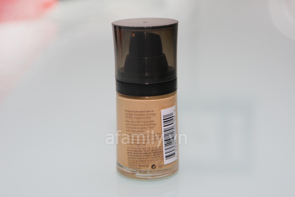 Kem nền Revlon Photoready bền m&agrave;u v&agrave; kiềm dầu tốt 7