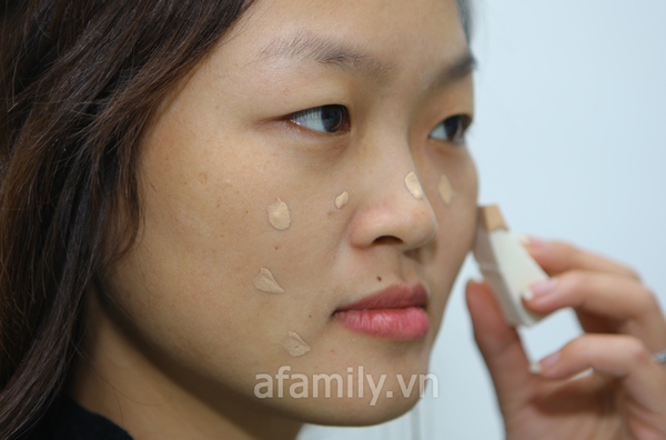 Kem nền Revlon Photoready bền m&agrave;u v&agrave; kiềm dầu tốt 9