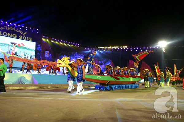 Ấn tượng từ những m&agrave;n biểu diễn đa sắc m&agrave;u của Carnaval Hạ Long 2013 5