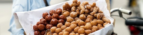 Lạ miệng m&oacute;n b&aacute;nh x&egrave;o nh&acirc;n gi&ograve; v&agrave; t&ocirc;m kh&ocirc; tr&ecirc;n phố Đội Cấn 9